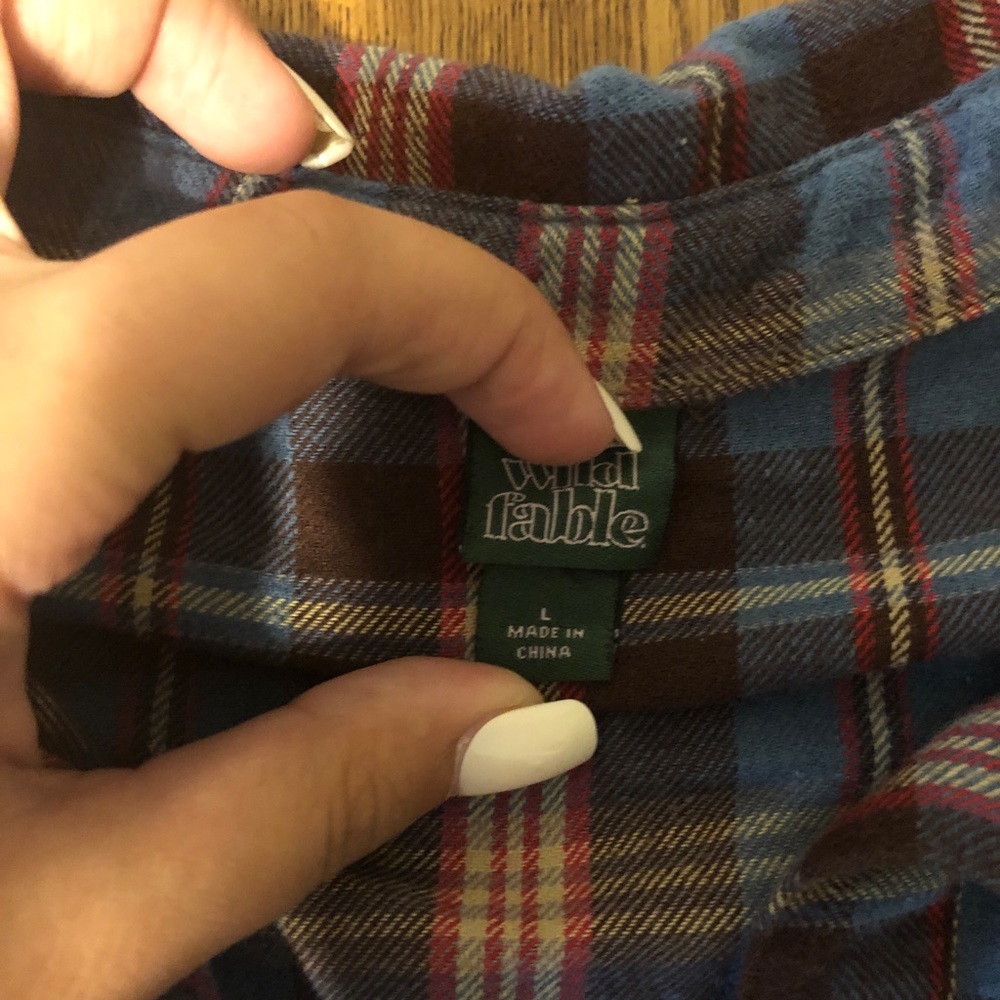 Button up flannel - Picture 5 of 5